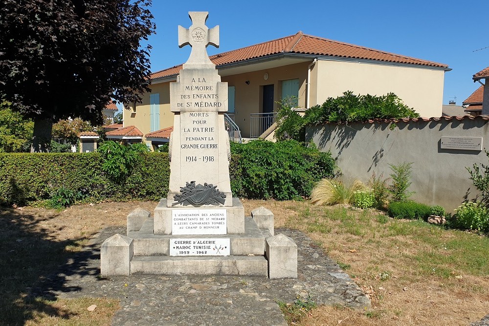 Monument Gevallen Inwoners St. Médard