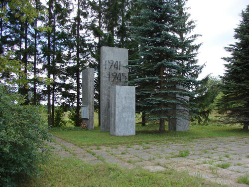 Mass Grave Soviet Soldiers Brigi #1