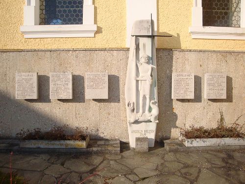 Oorlogsmonument Dorf an der Pram #1