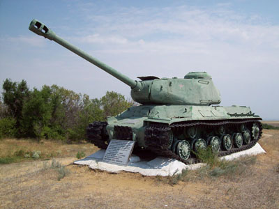 Massagraven Russische Soldaten & Tankmonument #4