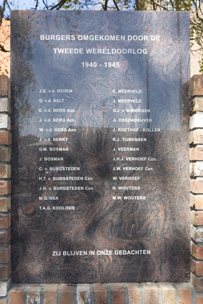 Oorlogsmonument Achterveld Achterveld Tracesofwar Nl