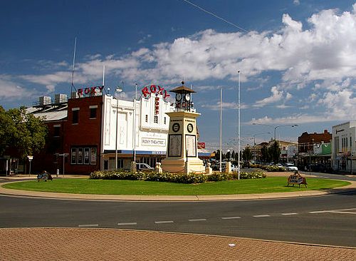 Oorlogsmonument Leeton #1