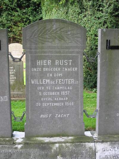 Dutch War Graves Zaamslag #4