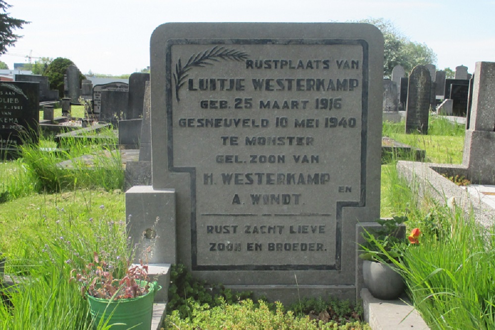 Nederlandse Oorlogsgraven Farmsum #2