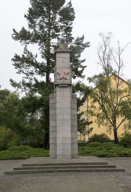 Sovjet Oorlogsbegraafplaats Oranienburg #2