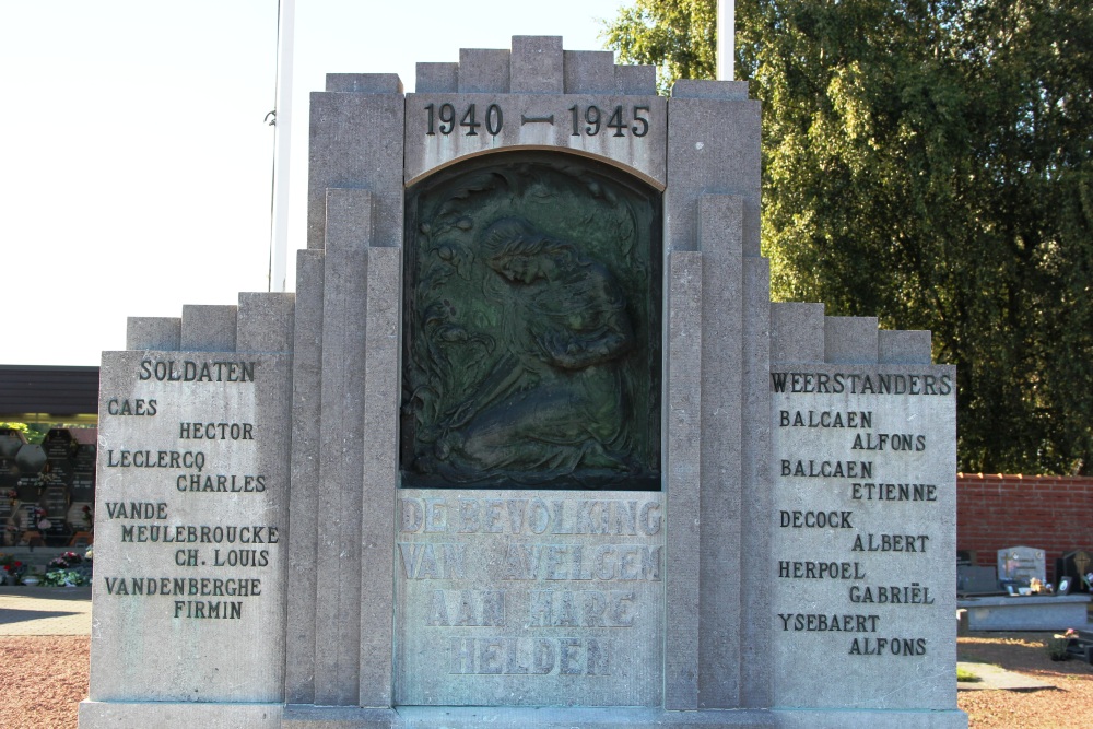 Oorlogsmonument Begraafplaats Avelgem #2