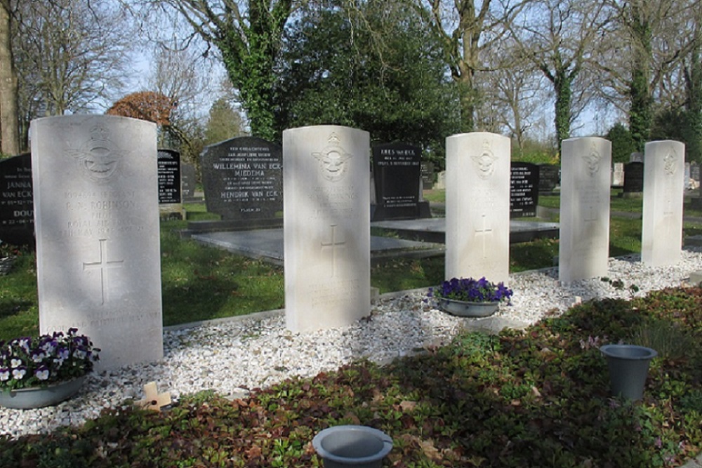 Commonwealth War Graves General Cemetery #4