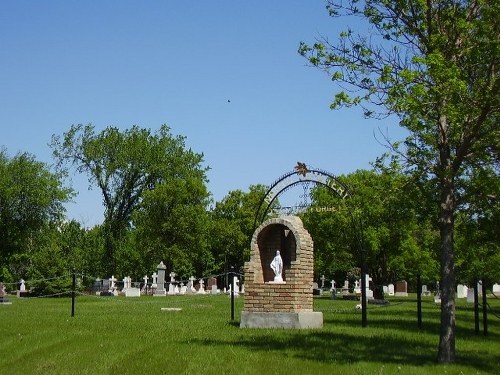 Commonwealth War Graves Moosomin North Cemetery