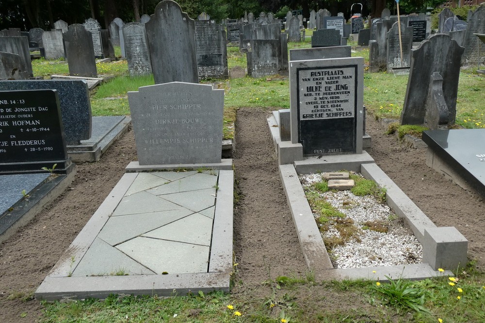 Dutch War Graves Municipal Cemetery Steenwijk #5
