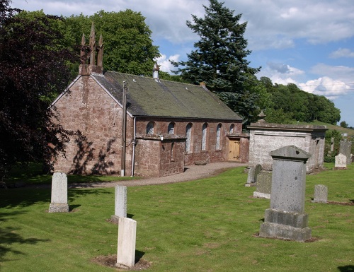 Oorlogsgraf van het Gemenebest Kingoldrum Churchyard