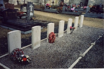 Commonwealth War Graves Lesges