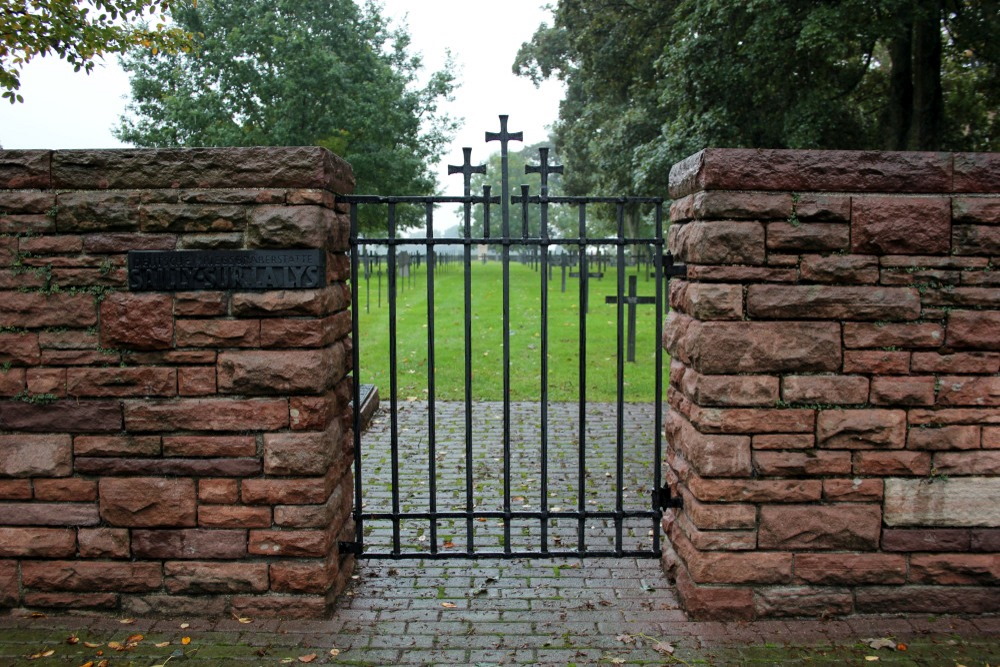 German War Cemetery Sailly-sur-la-Lys #1