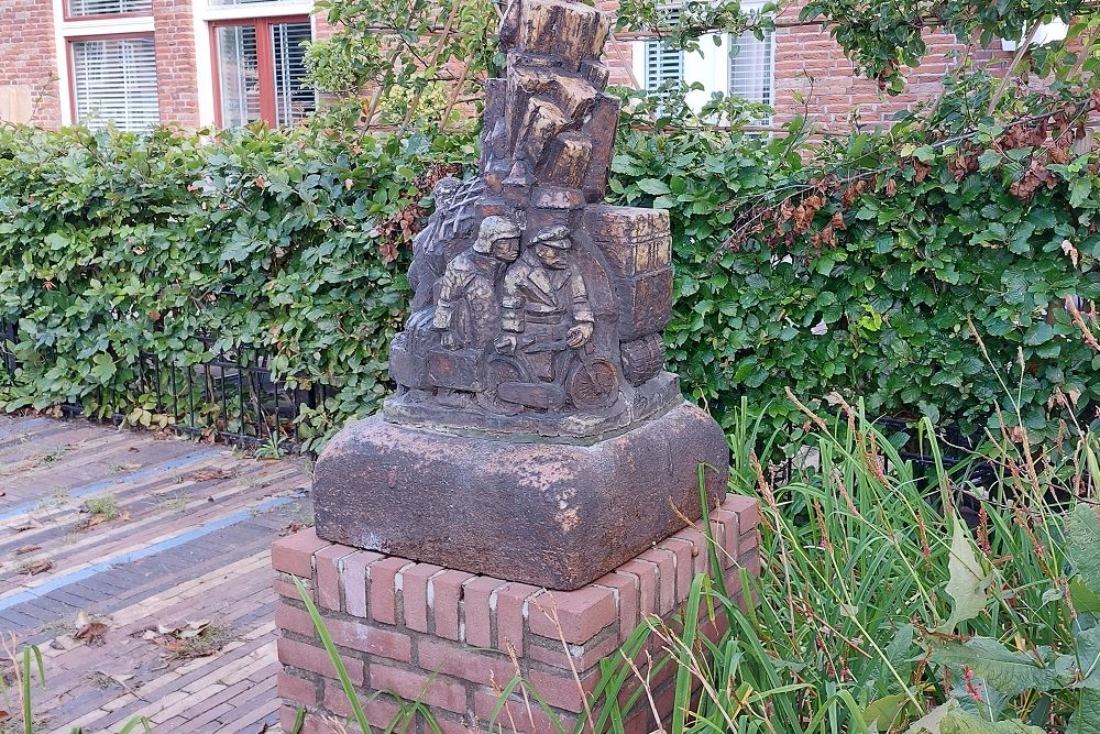 Monument Arcen En Velden Nootdorp #2