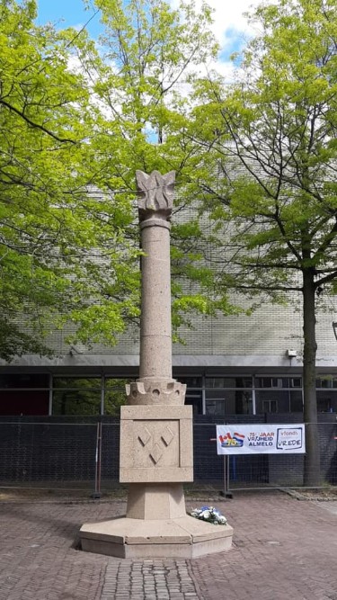 Bevrijdingsmonument Almelo #1