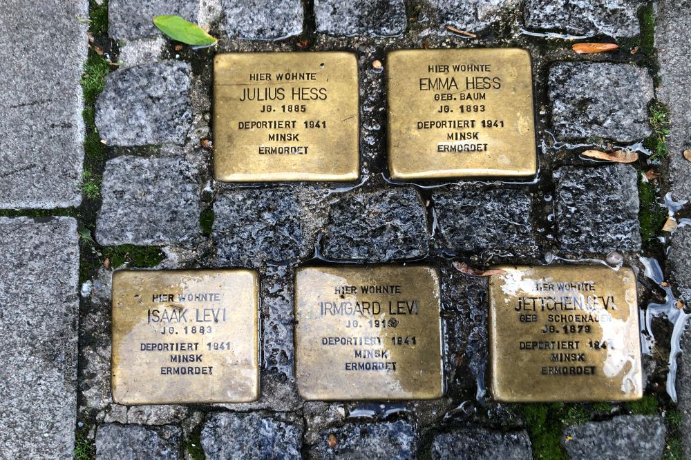 Stolpersteine Obermainanlage 24