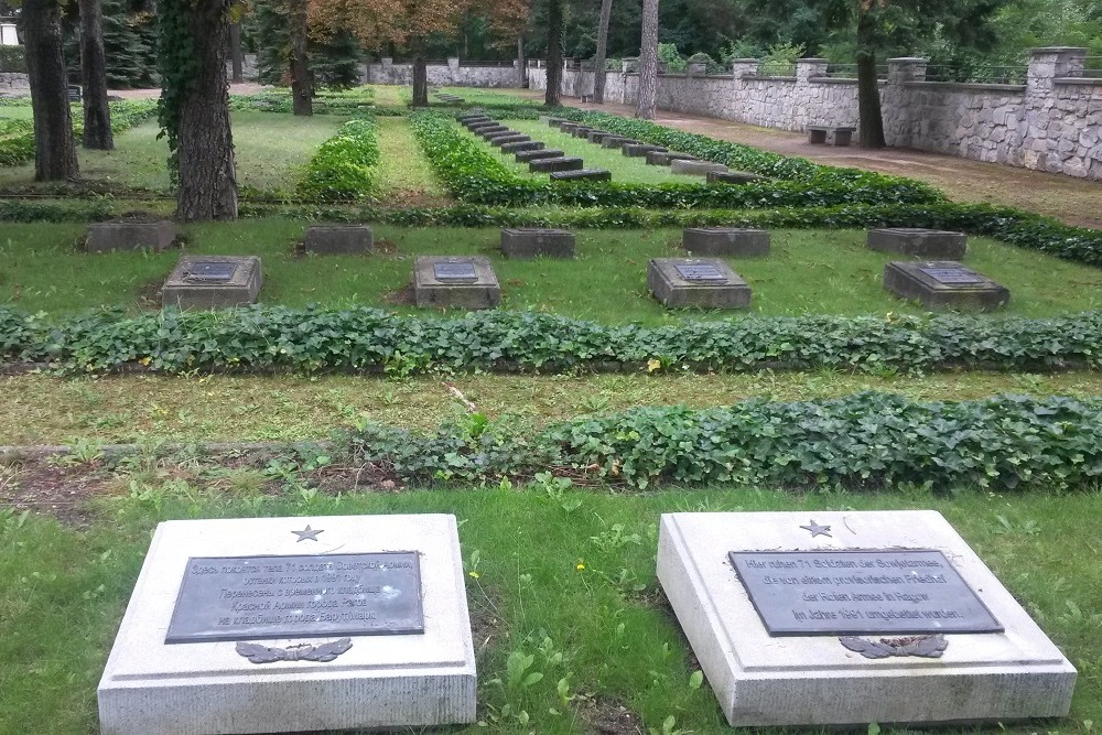 Sovjet Oorlogsbegraafplaats Baruth #3