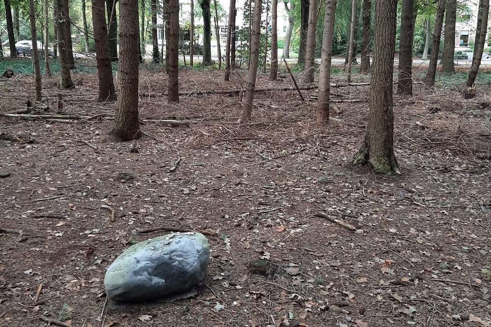 Memorial stone Aaron Loterijman #4