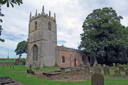 Commonwealth War Grave St. Mary Magdalene Churchyard