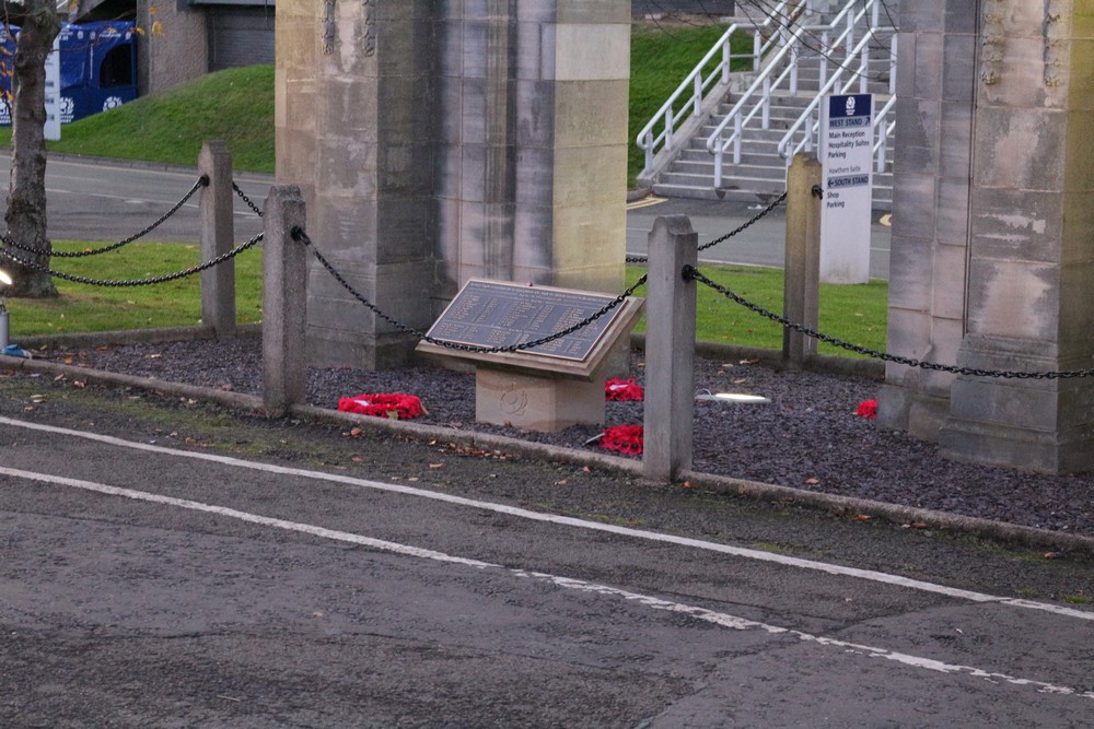 Monument voor 'The Scottish Rugby Men' #4