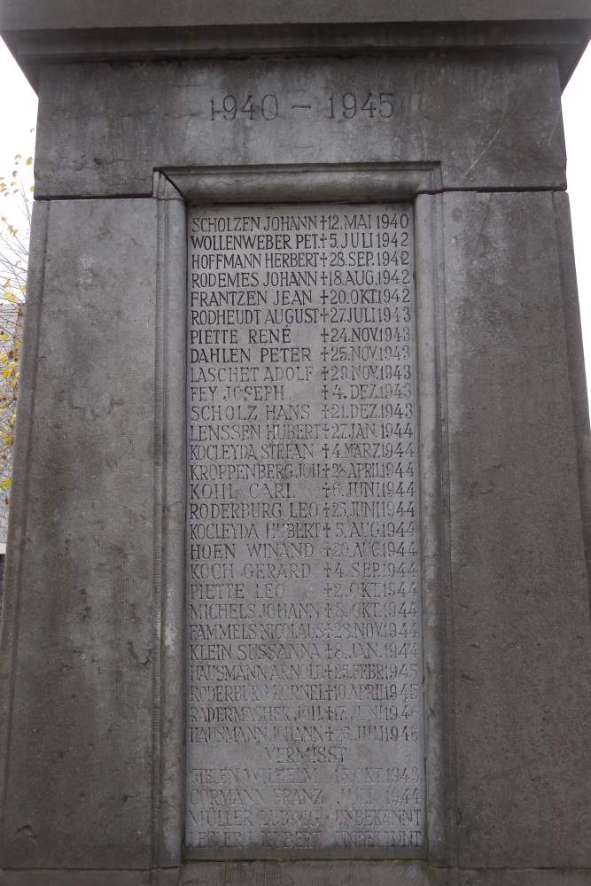 War Memorial Lontzen #3
