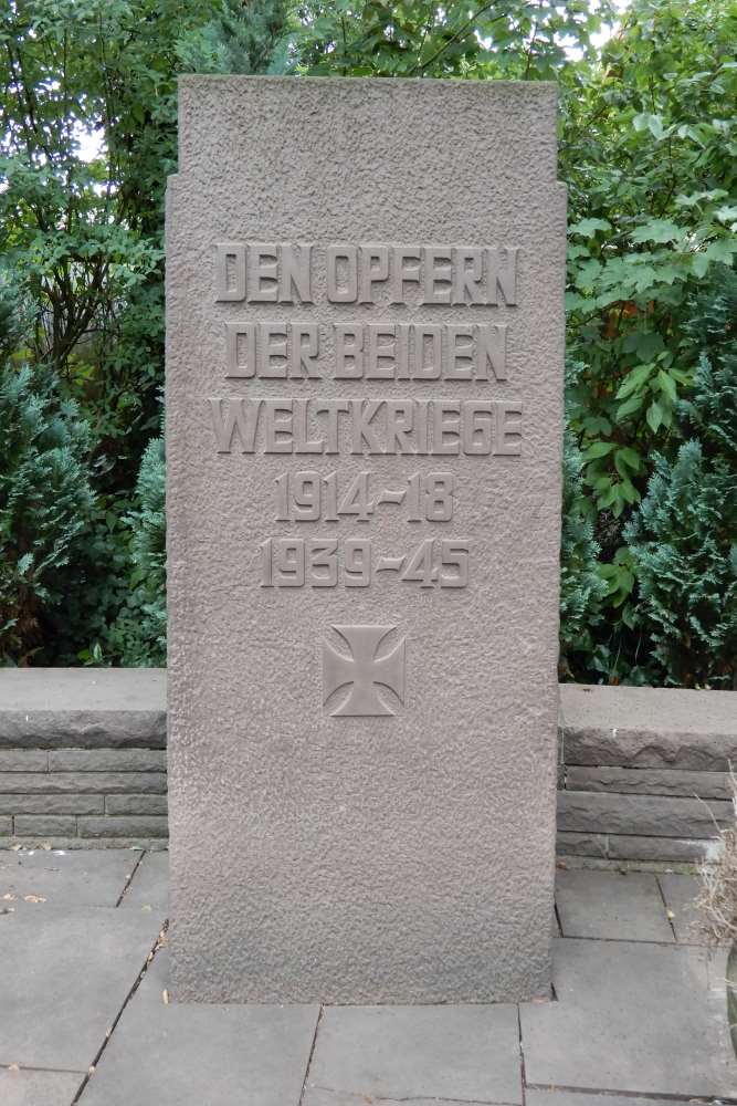 Oorlogsmonument Augustdorf #2