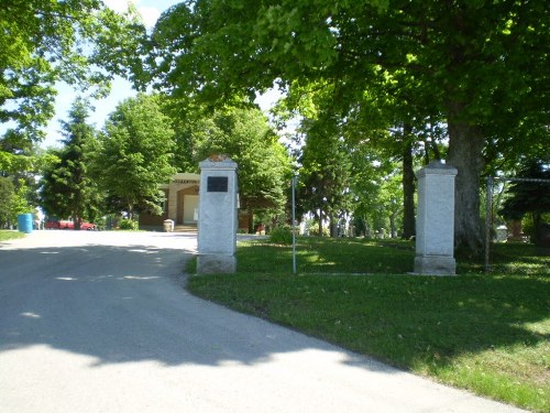 Commonwealth War Graves Walkerton Cemetery #1