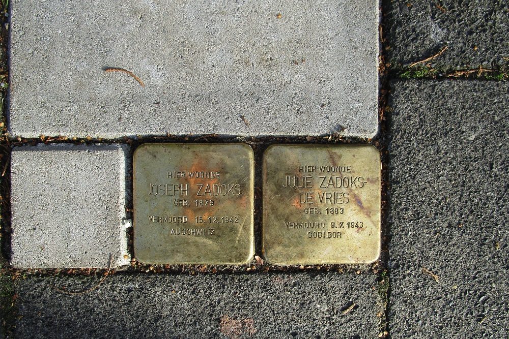 Stolpersteine Reeweg Oost 10,