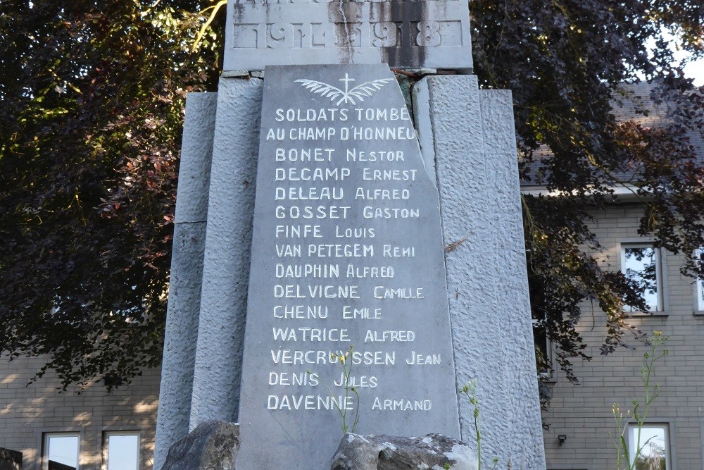 Oorlogsmonument Bouvignes #5