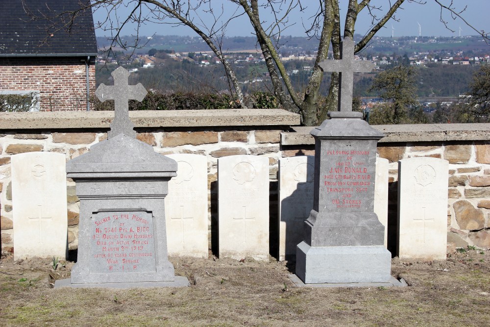 Commonwealth War Graves Huy (La Sarte) #5