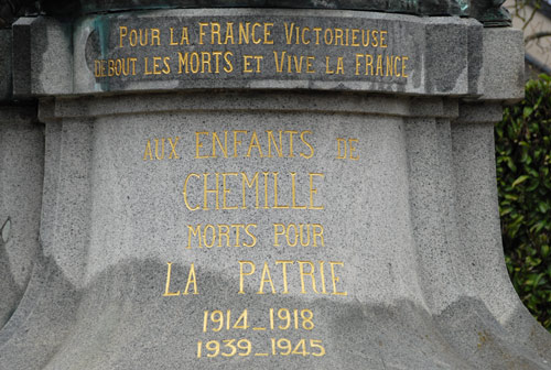 War Memorial Chemillé #3