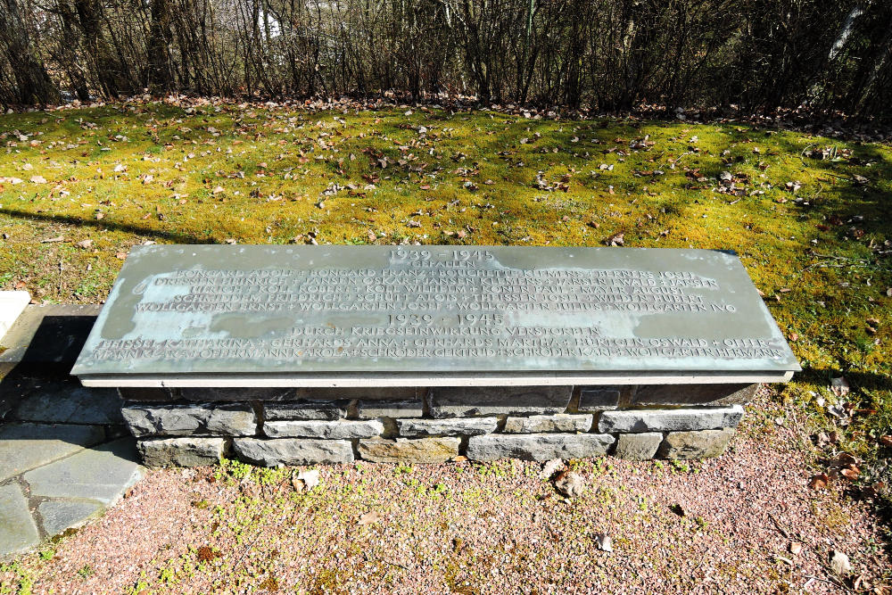 Memorial War Victims Dedenborn #2