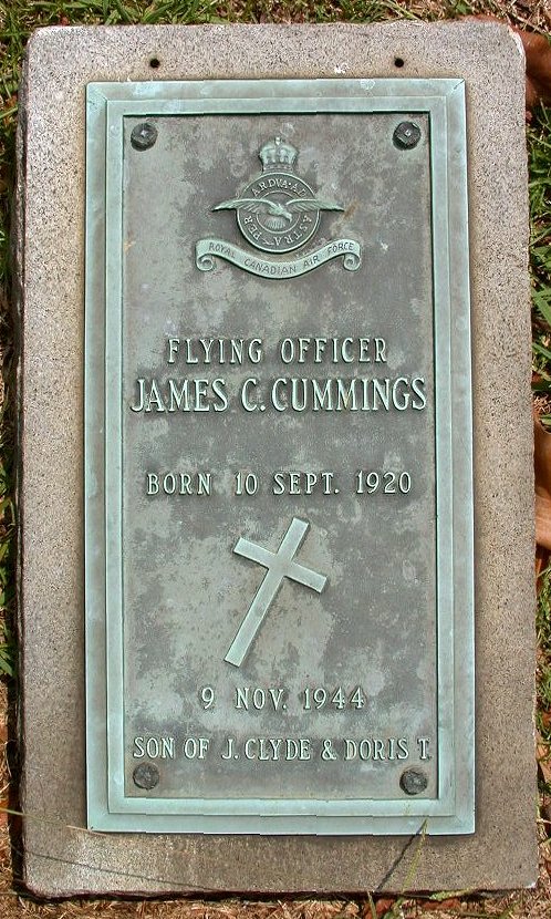 Commonwealth War Grave Oakwood Cemetery