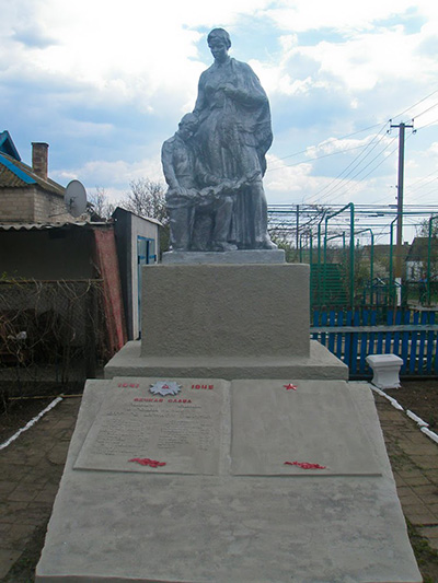 Mass Grave Soviet Soldiers Kharkove #1