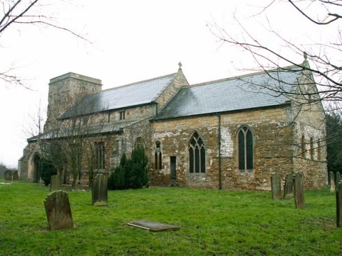 Oorlogsgraf van het Gemenebest St. Peter Churchyard