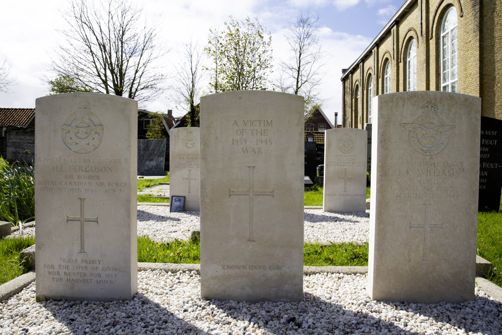 Commonwealth War Graves General Cemetery Stavoren #3