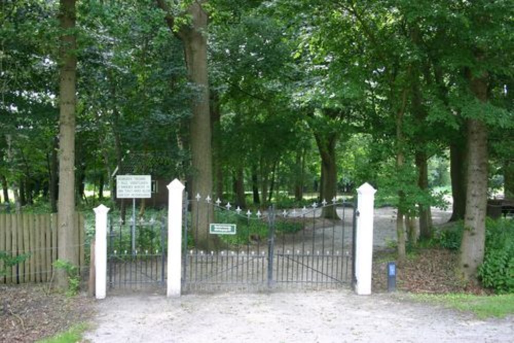 Dutch War Grave Een #1