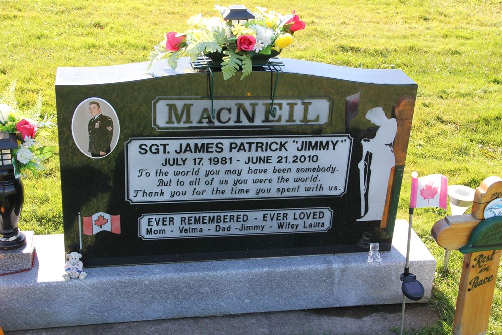 Canadian War Grave Calvary Cemetery