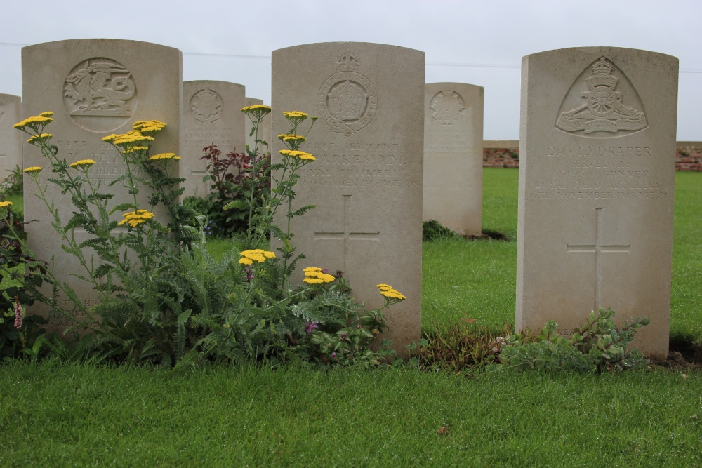 Commonwealth War Cemetery Delsaux Farm #2