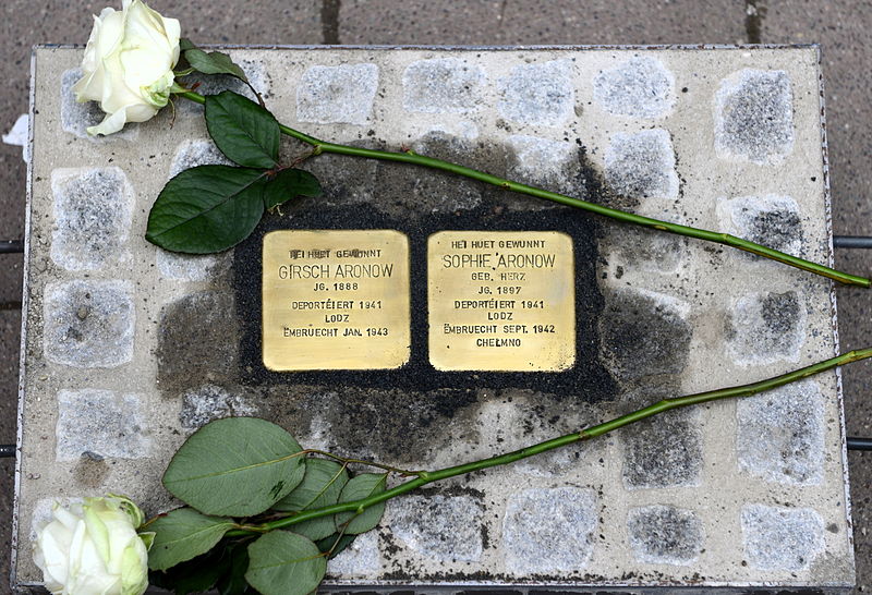 Stolpersteine 42 Rue J-F Kennedy