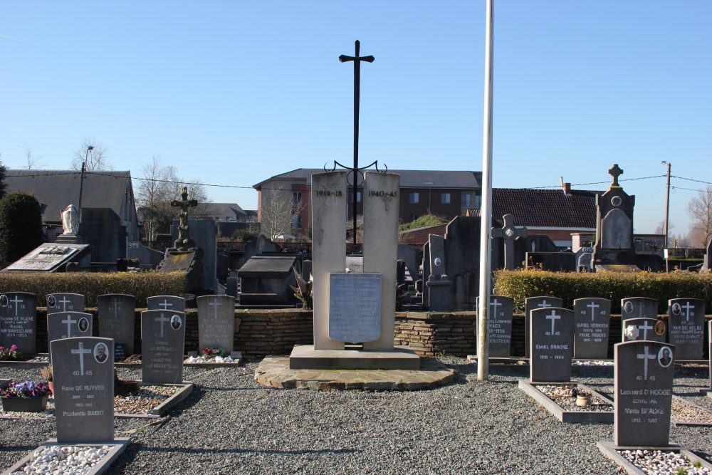 Oorlogsmonument Begraafplaats Overmere	