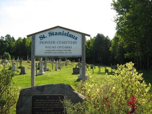 Commonwealth War Graves St. Stanislaus Pioneer Cemetery #1