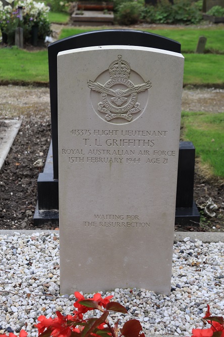 Commonwealth War Graves Western General Cemetery Andijk #4