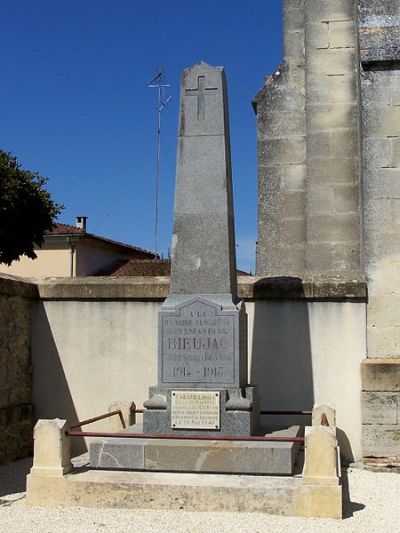 Oorlogsmonument Bieujac #1