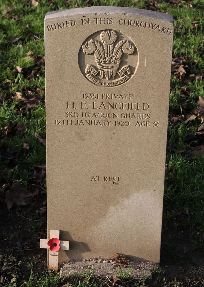 Commonwealth War Grave St. Peter Old Churchyard #1