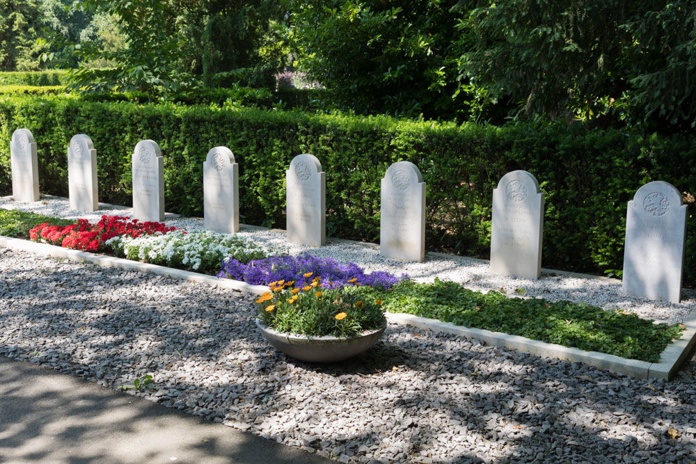 Dutch War Graves General Cemetery Zwijndrecht #1