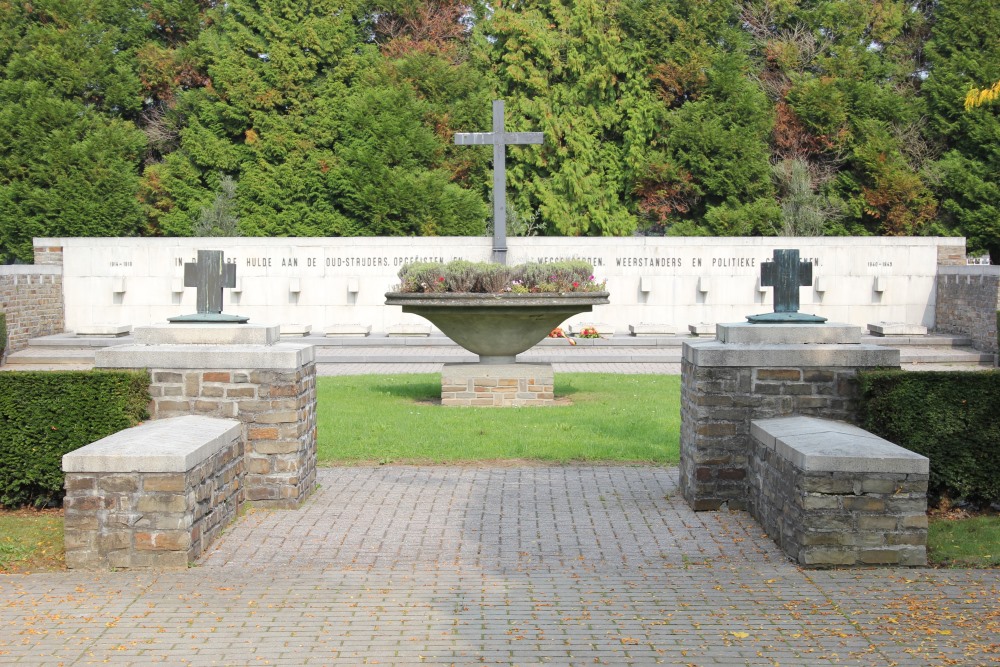 Oorlogsmonument Begraafplaats Ninove #1