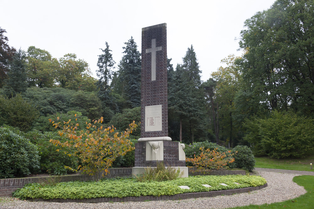 Memorial Dutch Soldiers General Cemetery Rheden #1