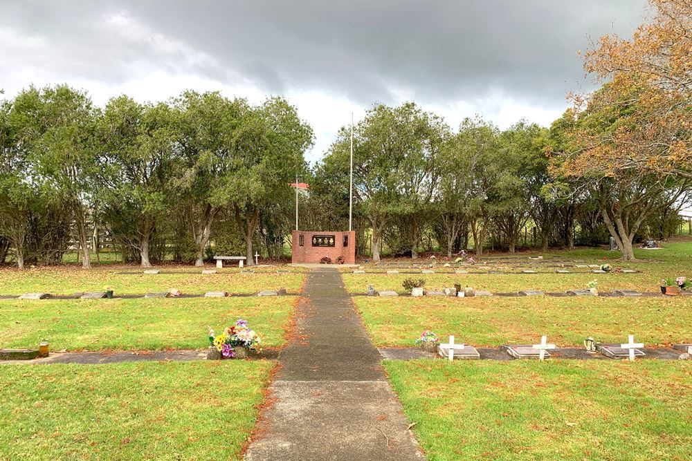 Oorlogsgraven van het Gemenebest Tuakau Public Cemetery #1