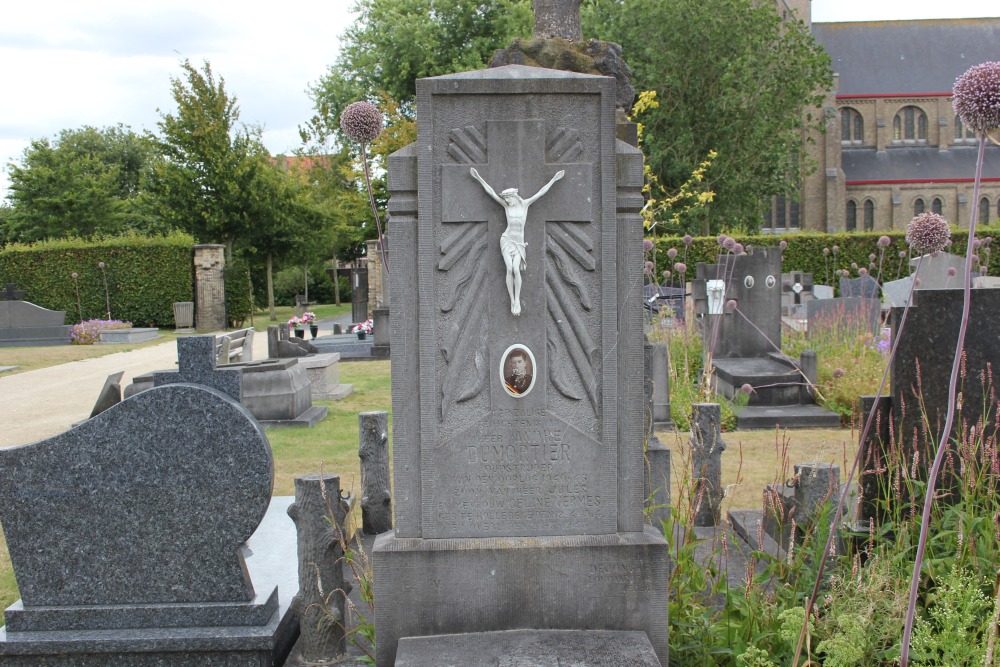 Belgian Graves Veterans Hollebeke #4