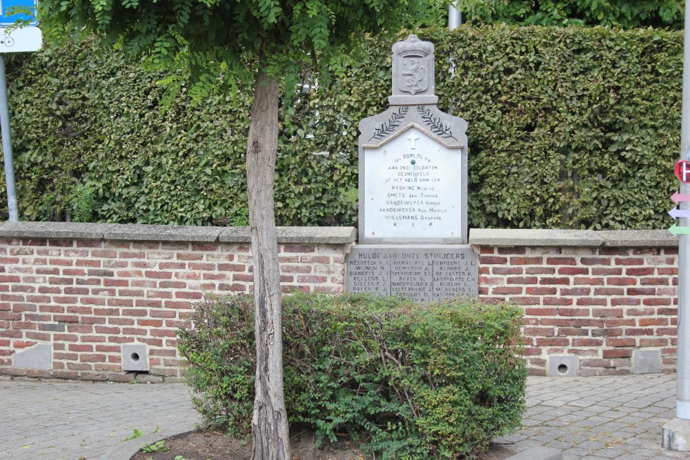 War Memorial Vliermaal #1